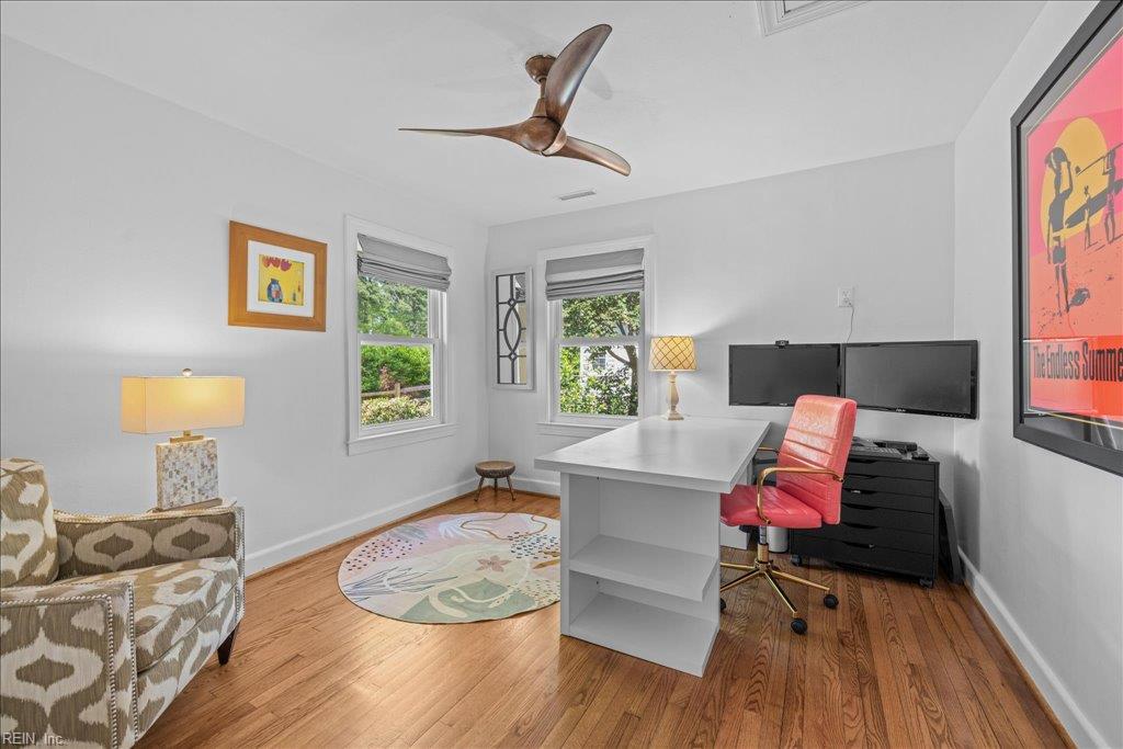 832 Cardinal RD