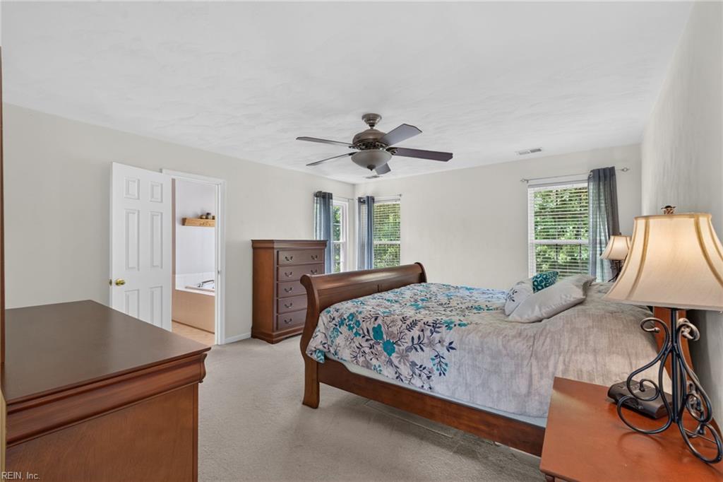 1019 English Oak DR