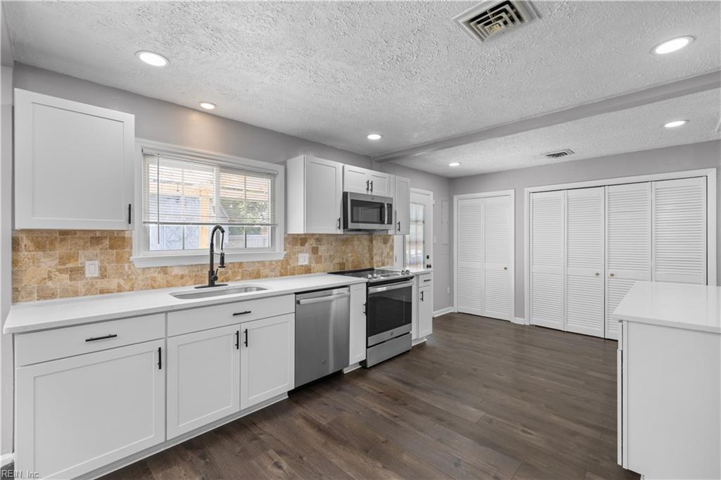 629 Bethune DR
