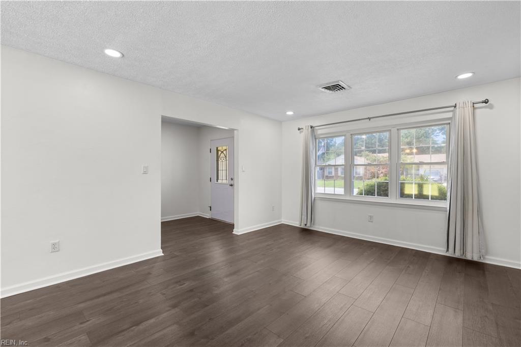 629 Bethune DR