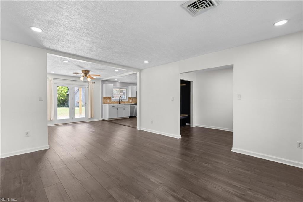 629 Bethune DR