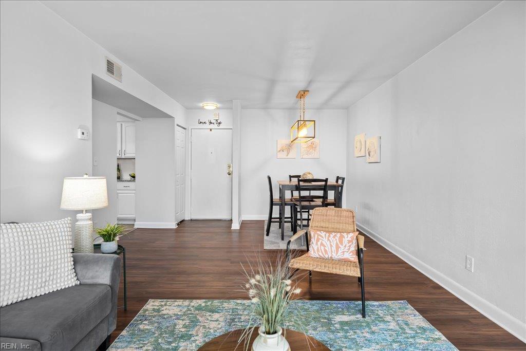 3288 Page AVE