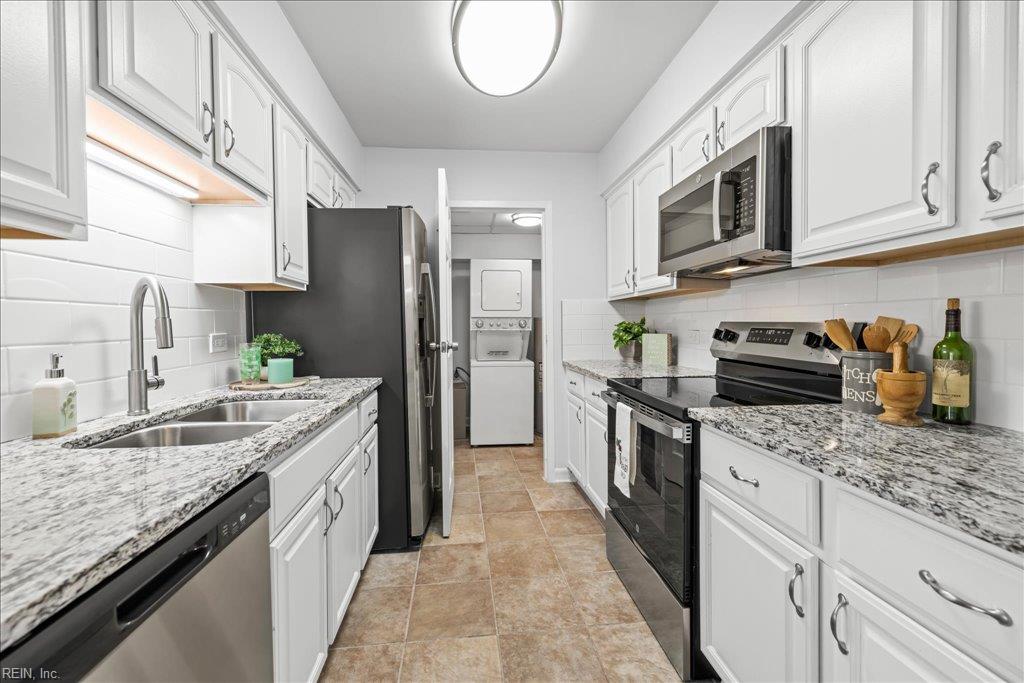 3288 Page AVE