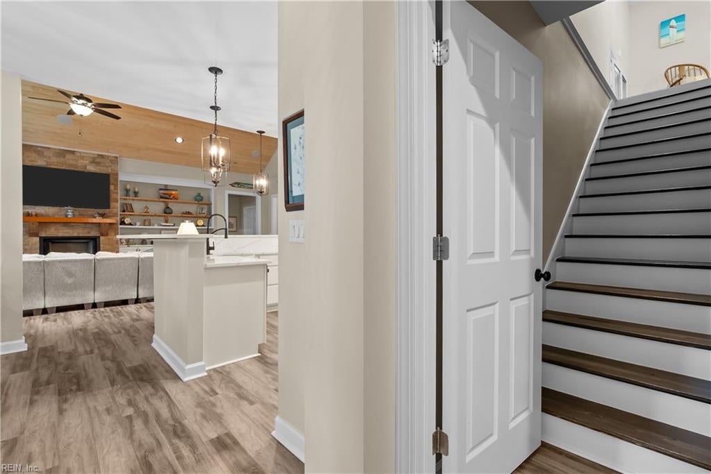 2962 Butlers Bluff DR