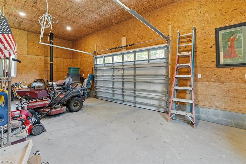 2962 Butlers Bluff DR