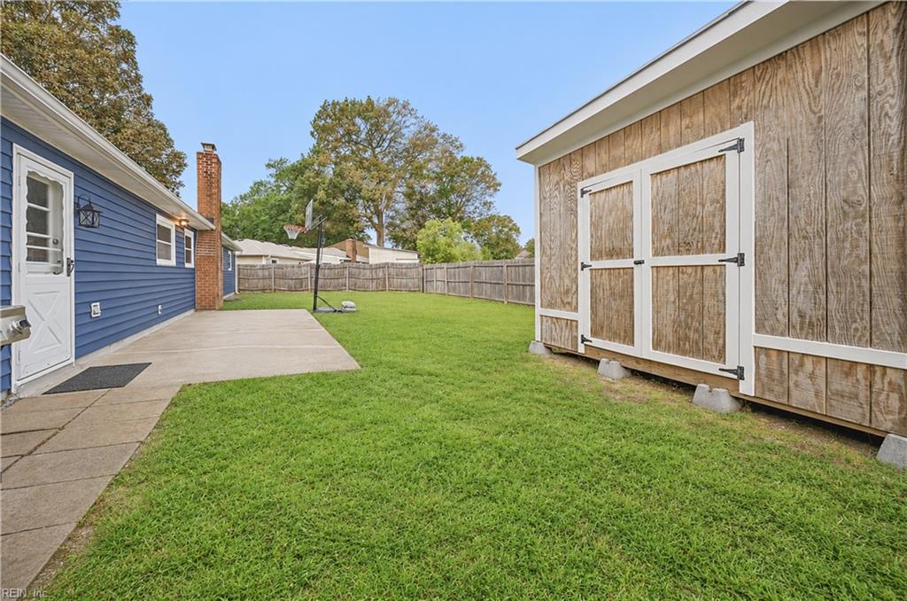 4174 Woodlake CT