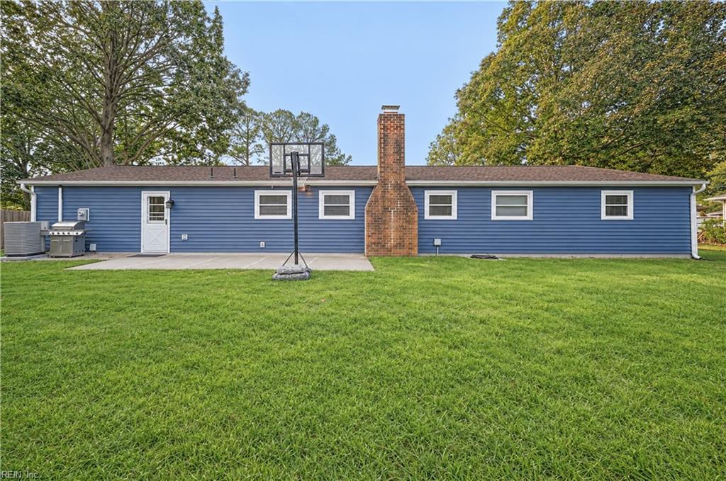 4174 Woodlake CT