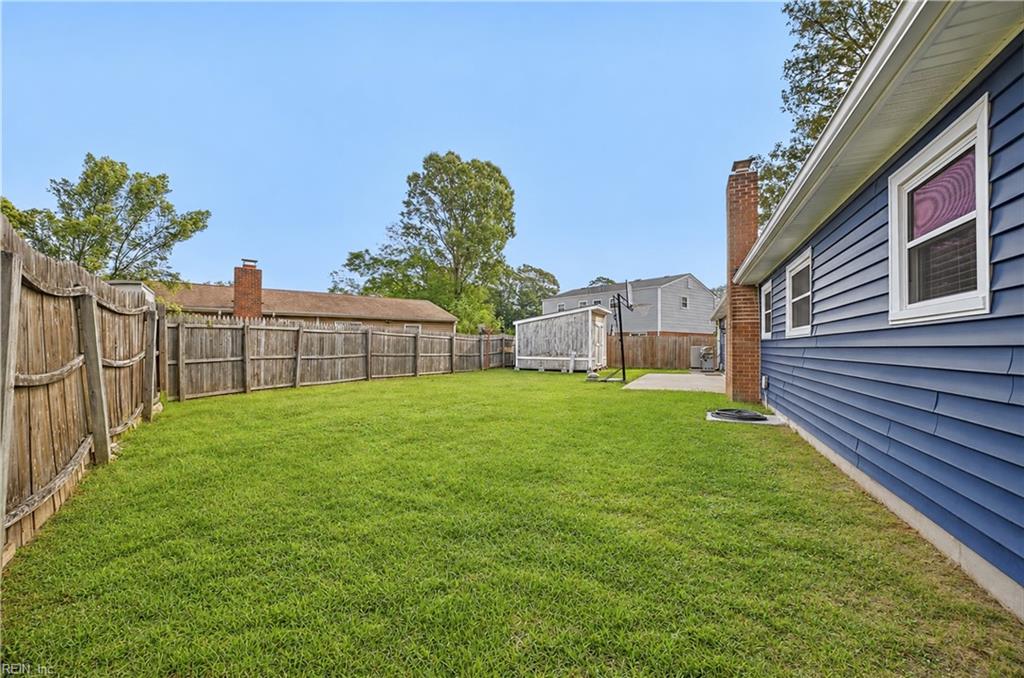 4174 Woodlake CT
