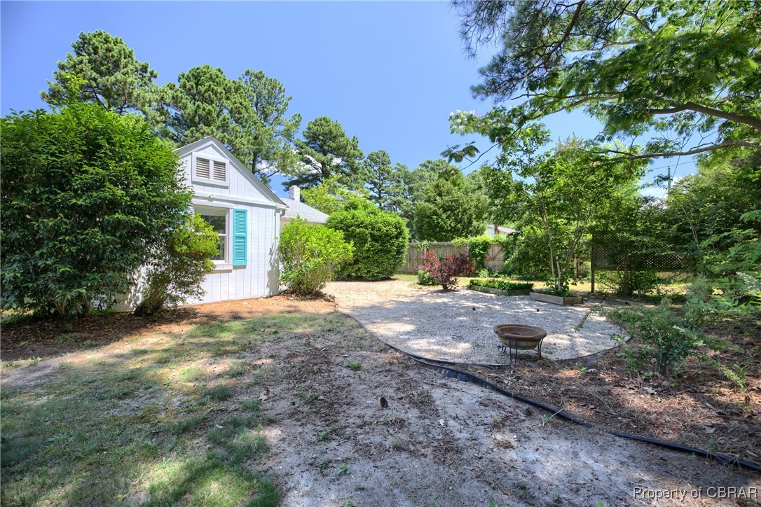 103 Robins Point Ave
