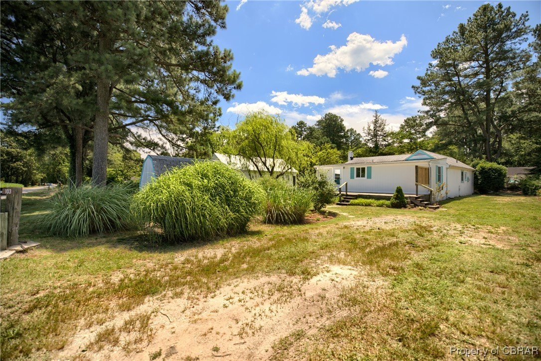 103 Robins Point Ave