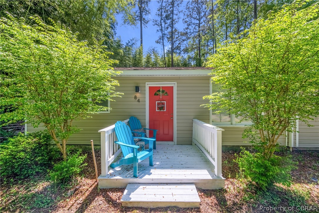 84 Forest Dr