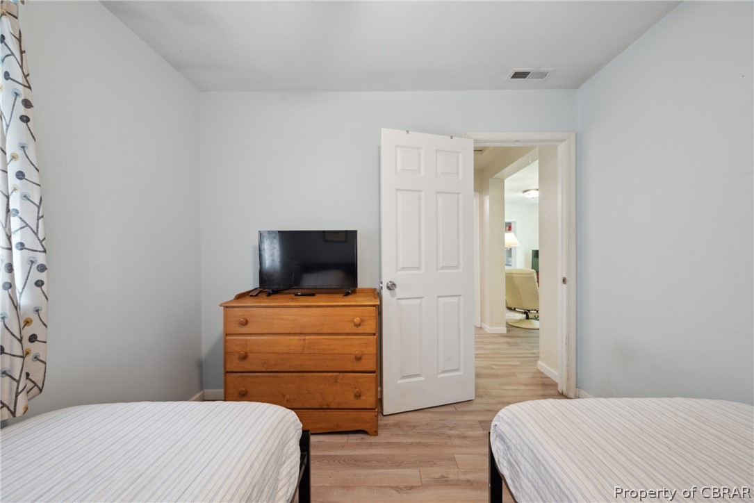 84 Forest Dr