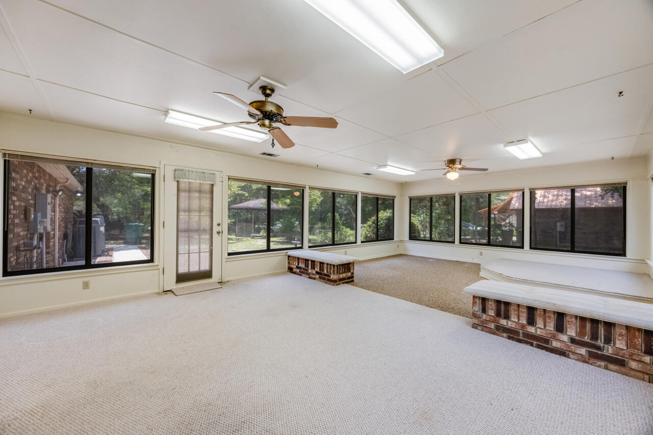 2601 Edgewater Drive