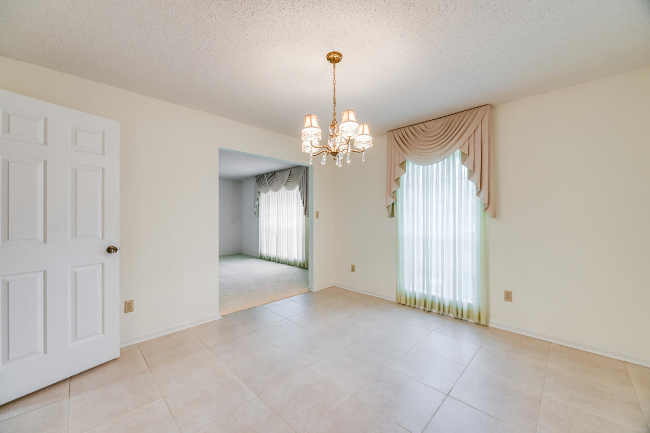 2601 Edgewater Drive