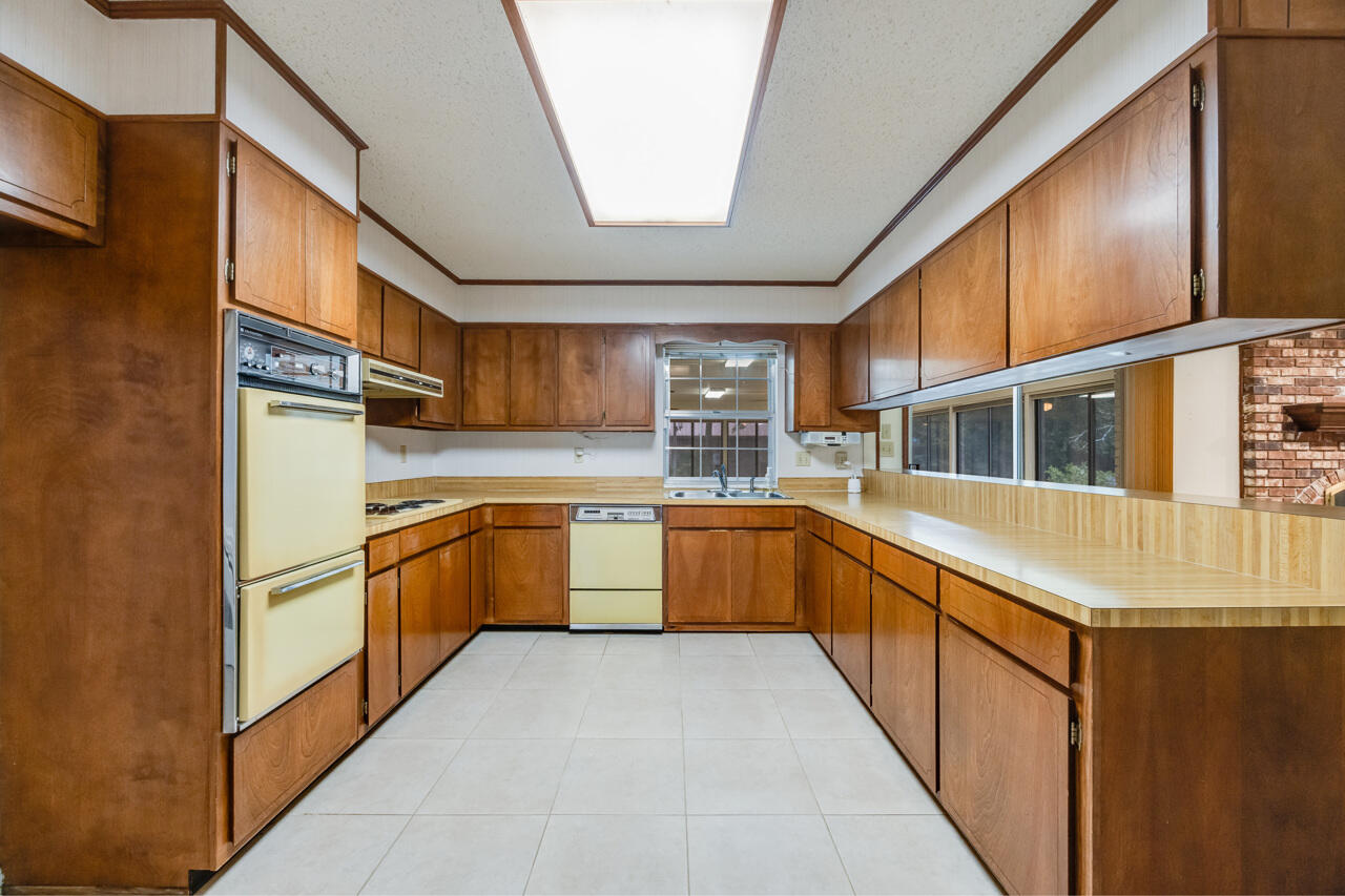 2601 Edgewater Drive