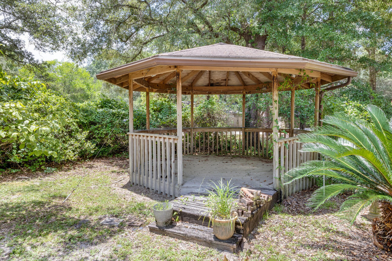 2601 Edgewater Drive