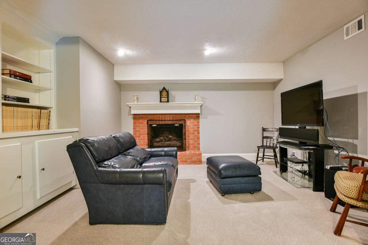 1261 Meriweather Drive