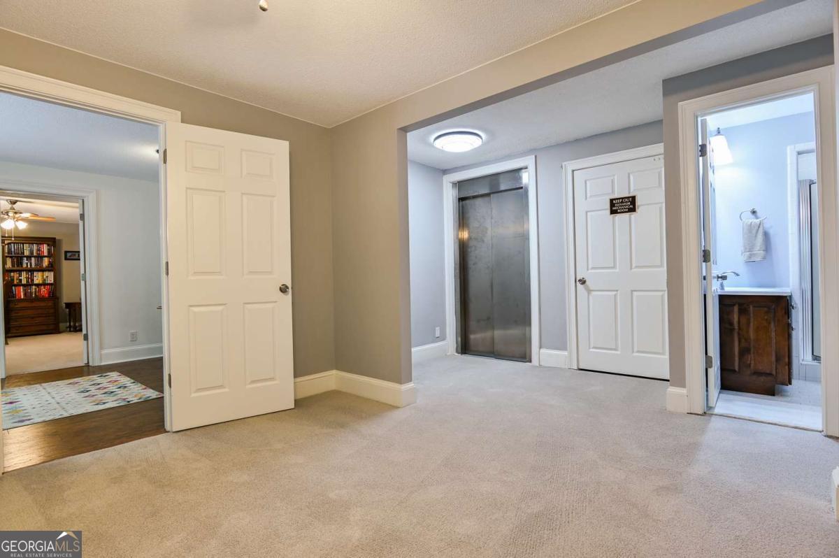1261 Meriweather Drive