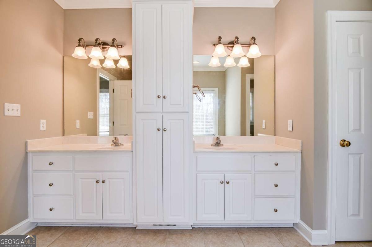 1010 Oaklake Terrace