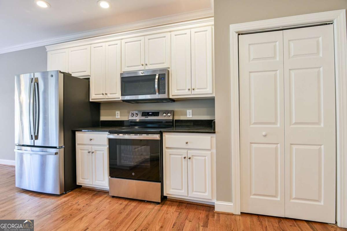 1010 Oaklake Terrace