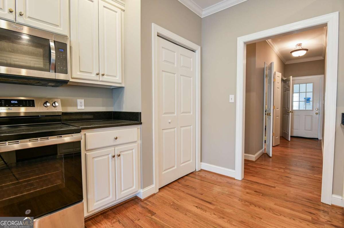 1010 Oaklake Terrace