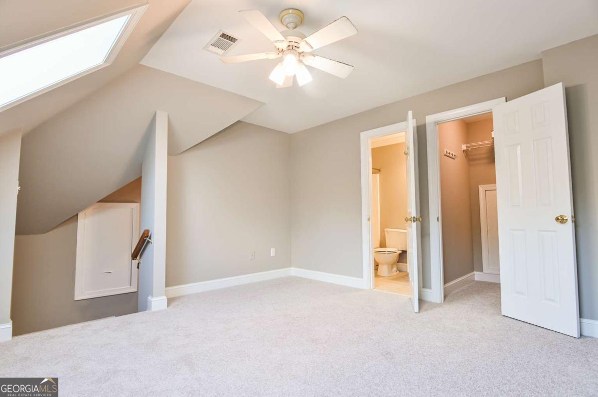 1010 Oaklake Terrace