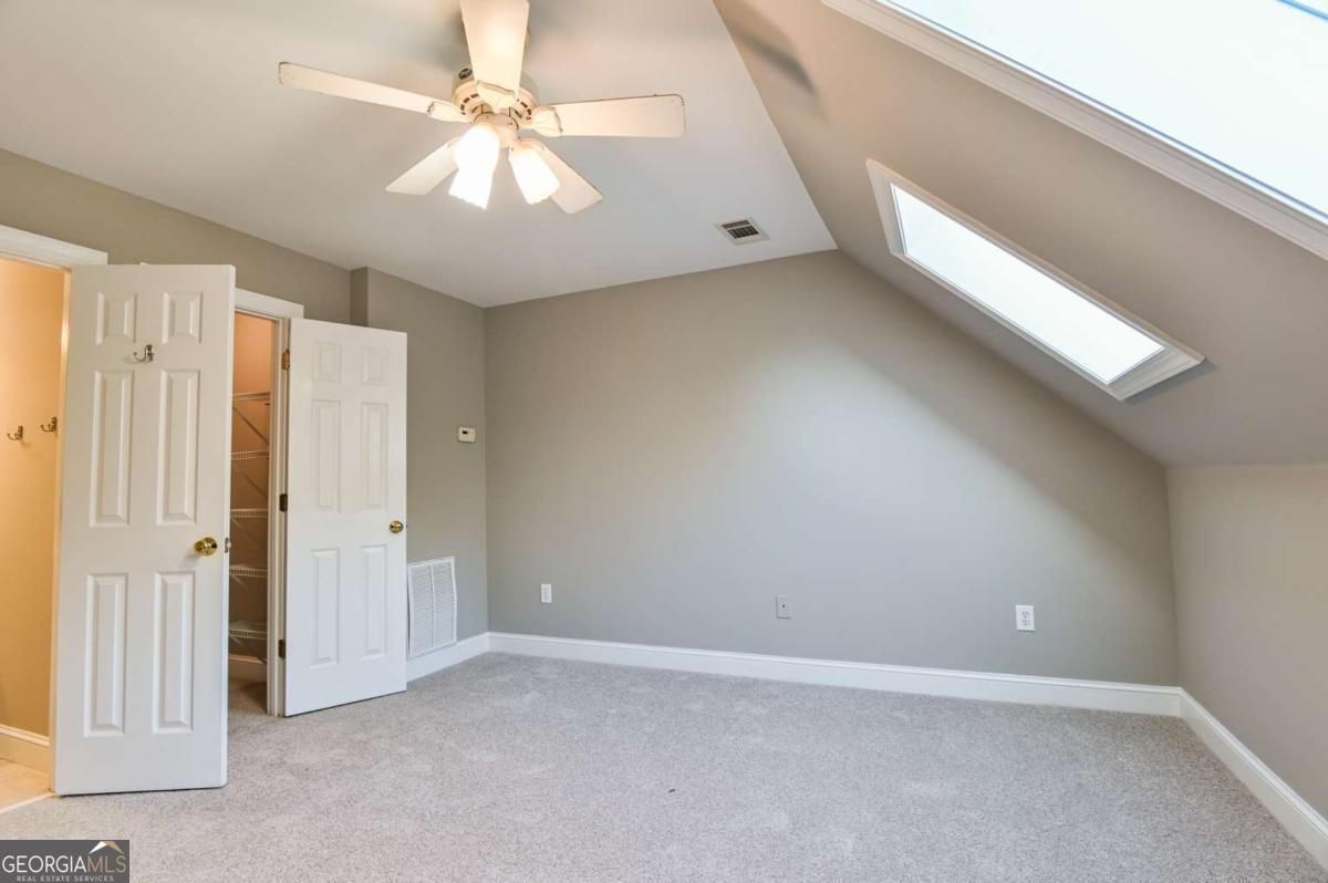 1010 Oaklake Terrace