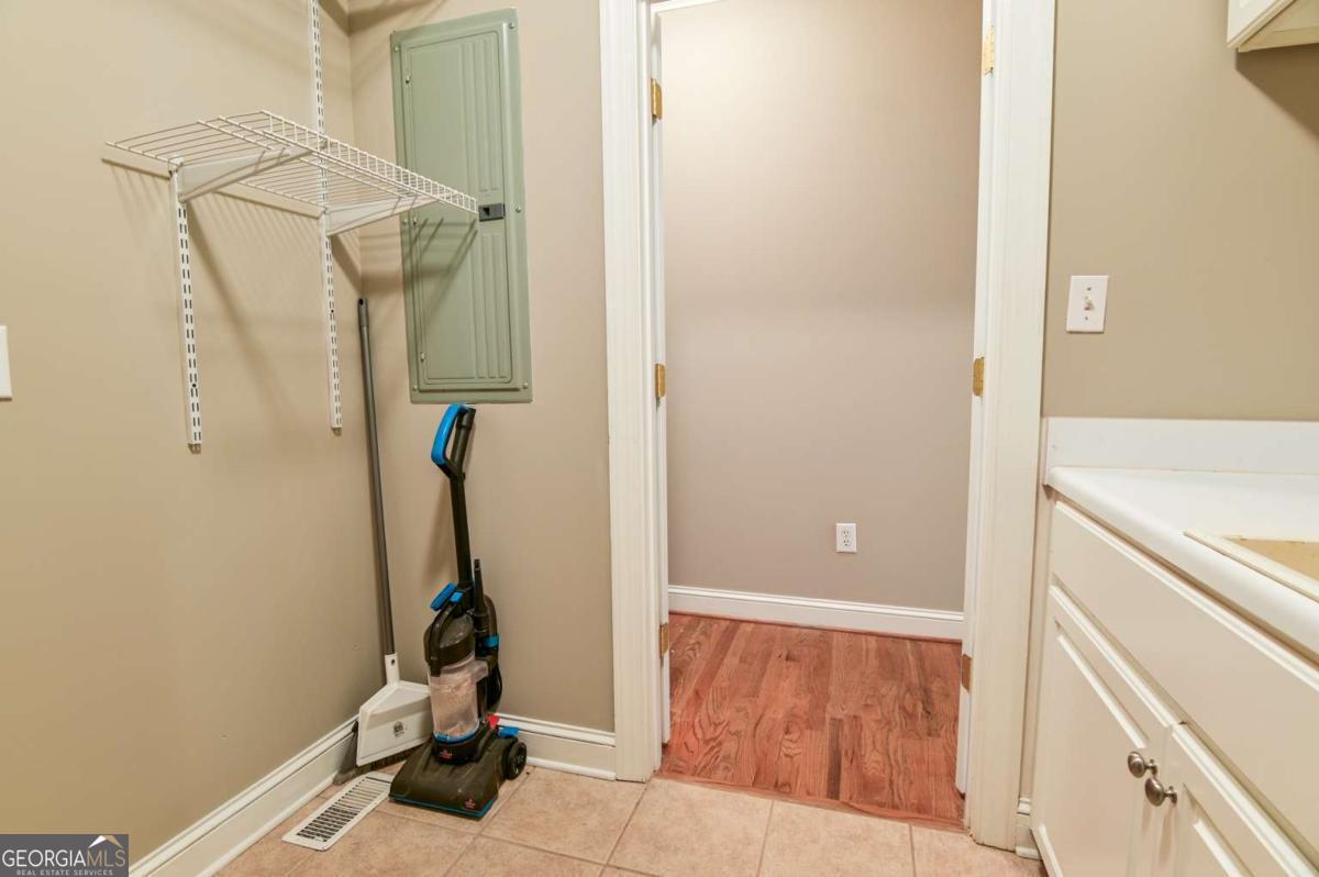 1010 Oaklake Terrace