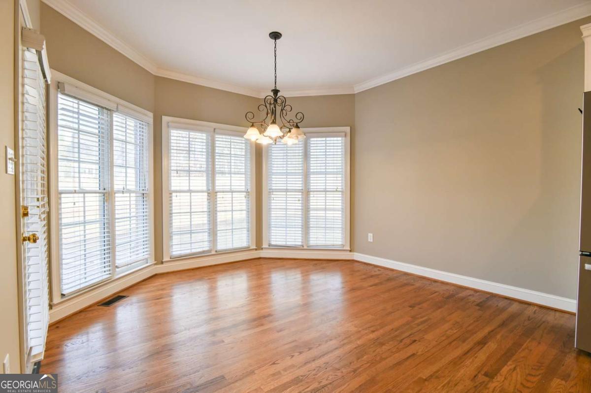 1010 Oaklake Terrace