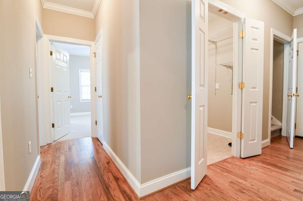 1010 Oaklake Terrace