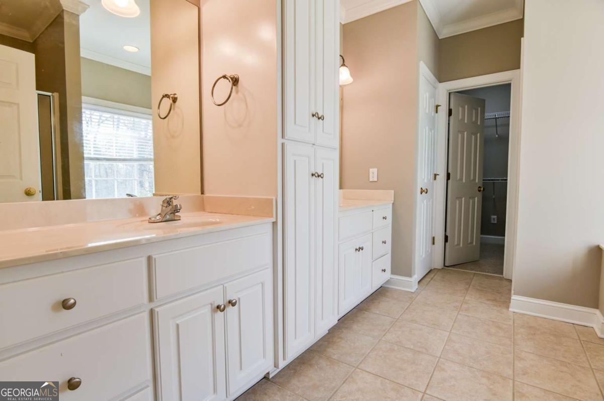 1010 Oaklake Terrace