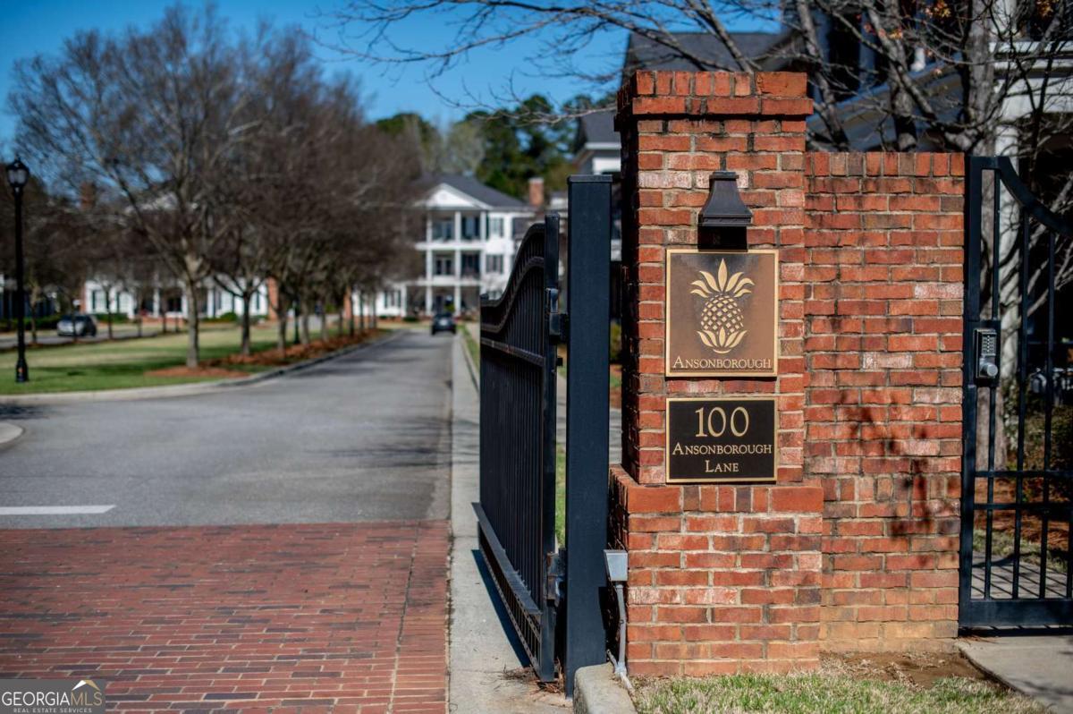 100 Ansonborough Lane