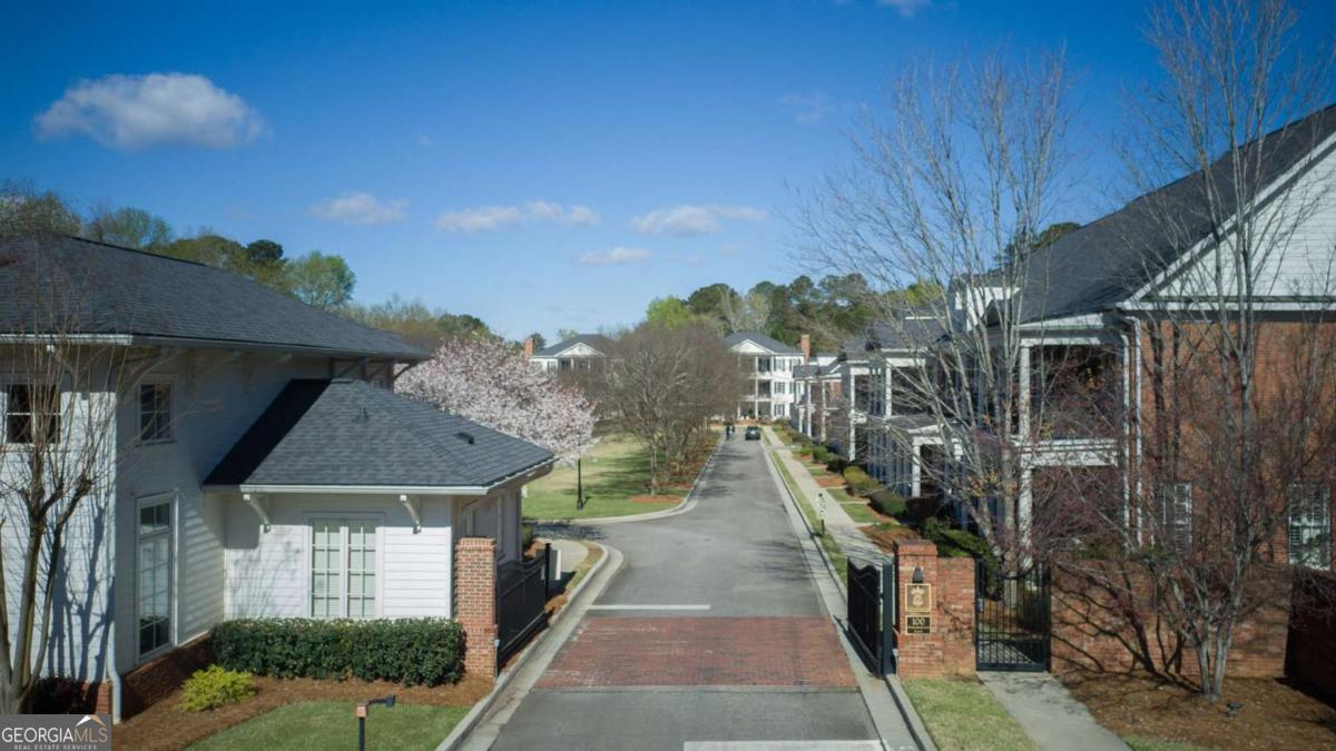 100 Ansonborough Lane