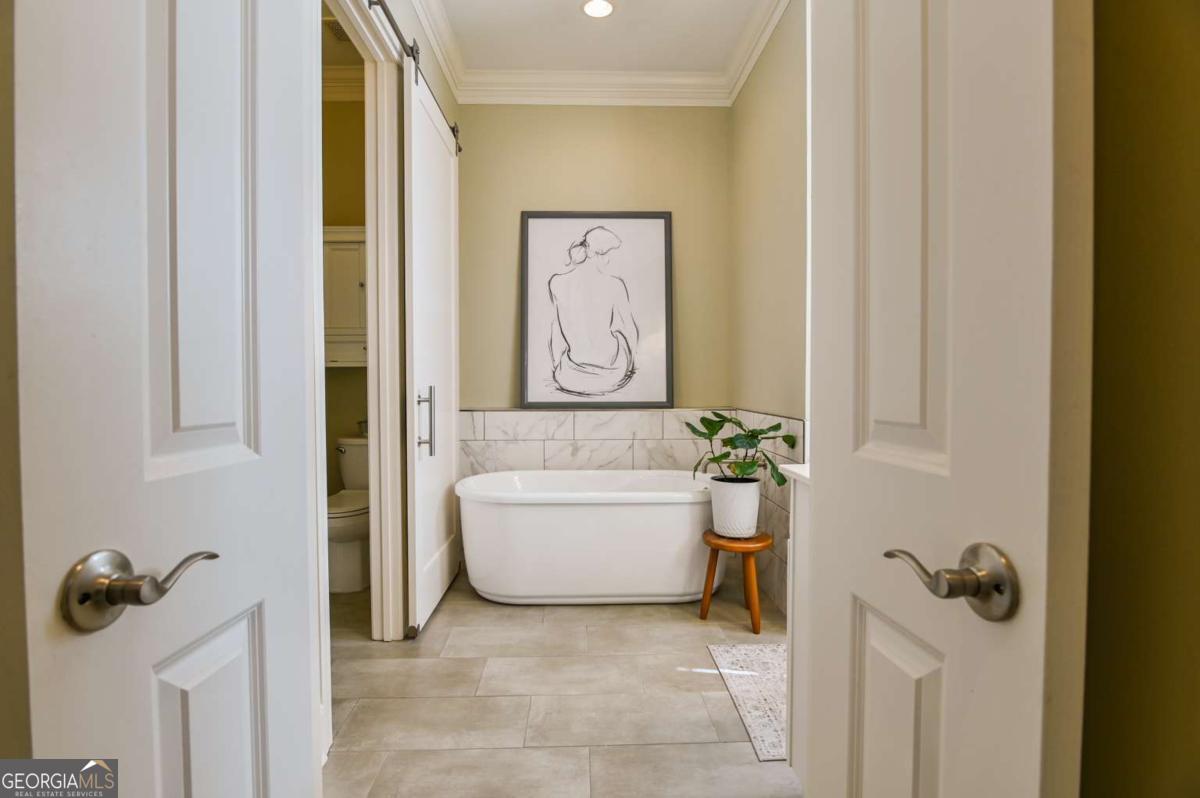 100 Ansonborough Lane