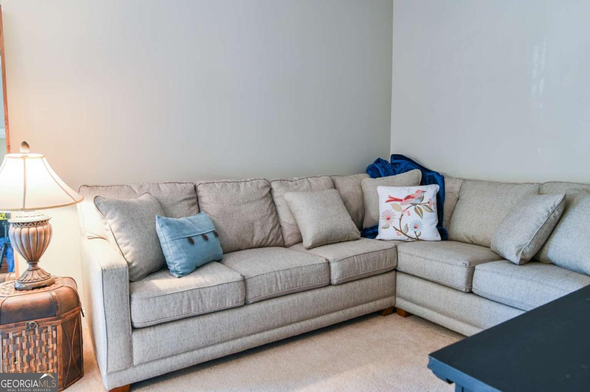 100 Ansonborough Lane