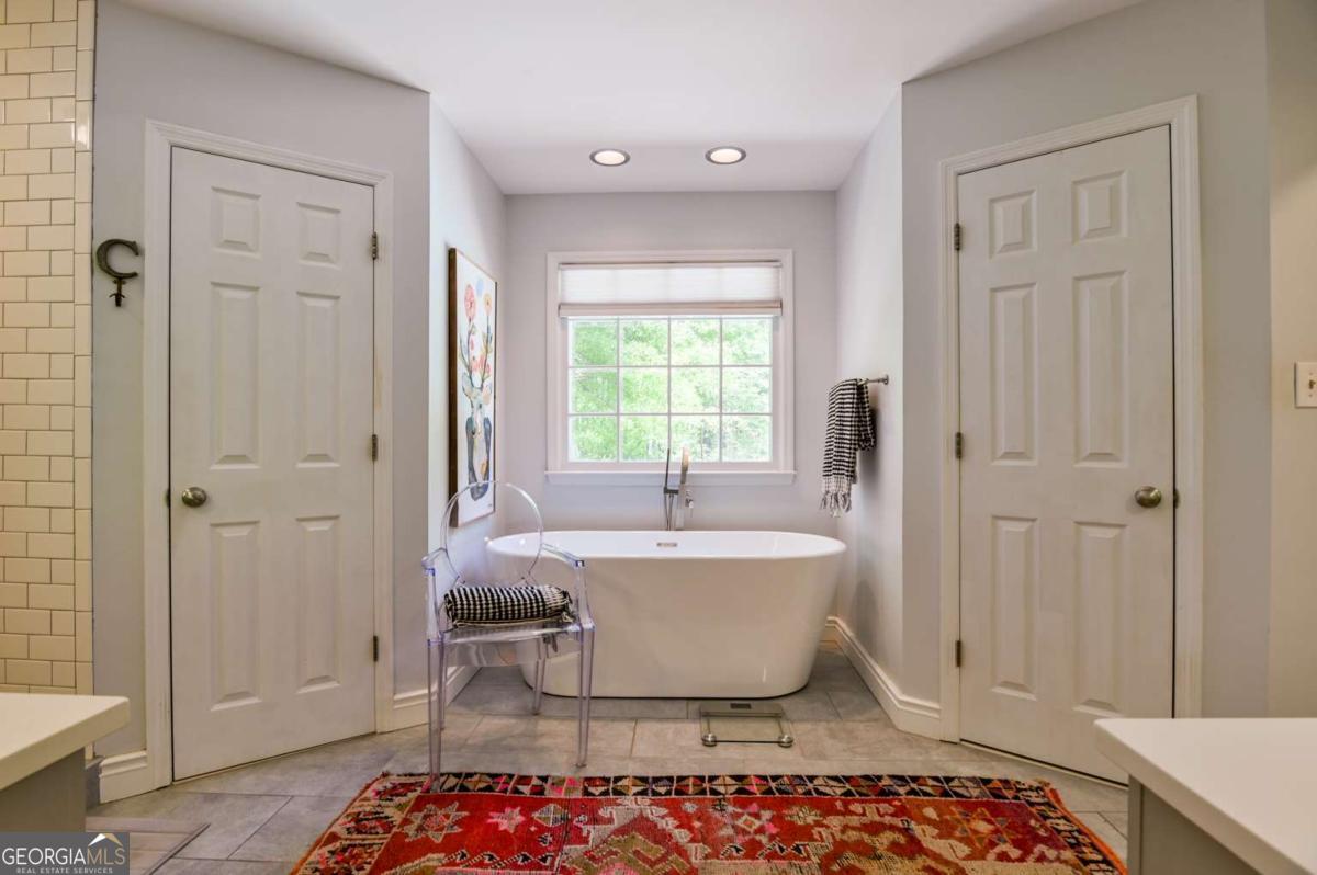 1020 Ferncreek Drive