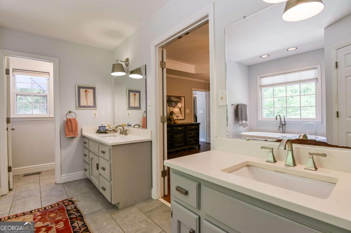 1020 Ferncreek Drive