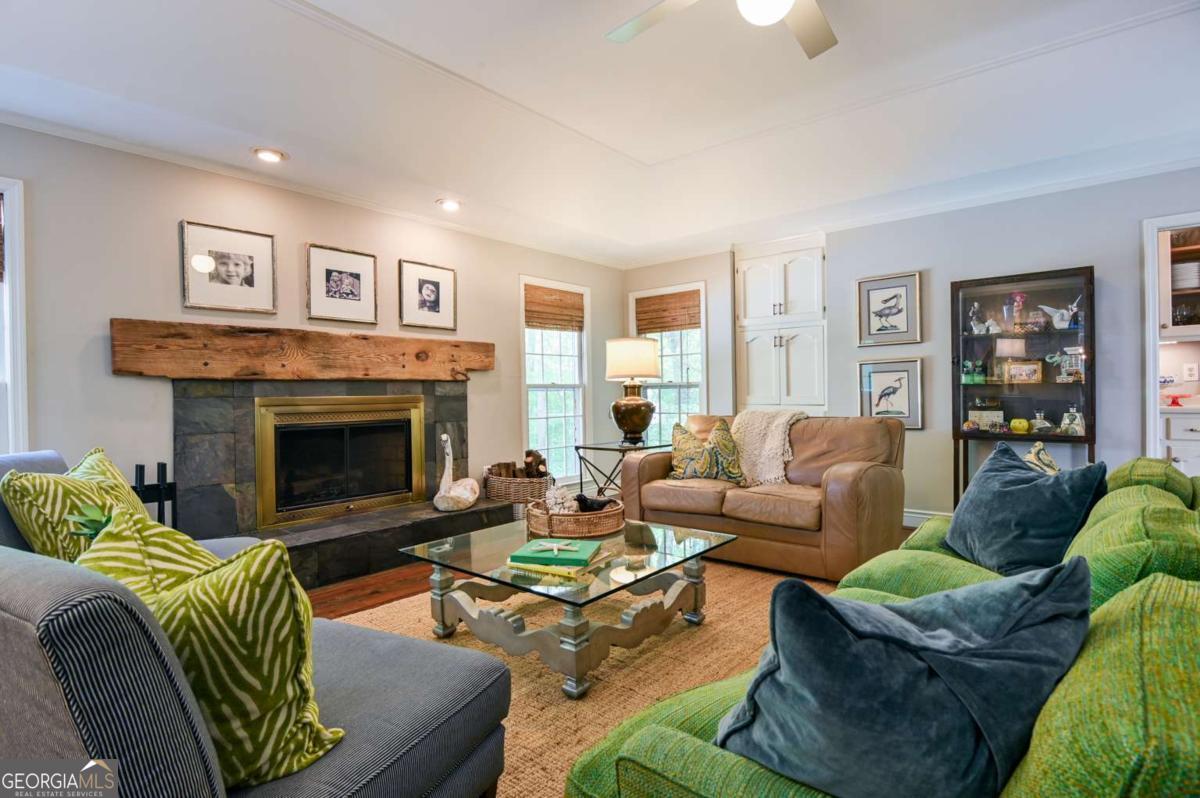 1020 Ferncreek Drive