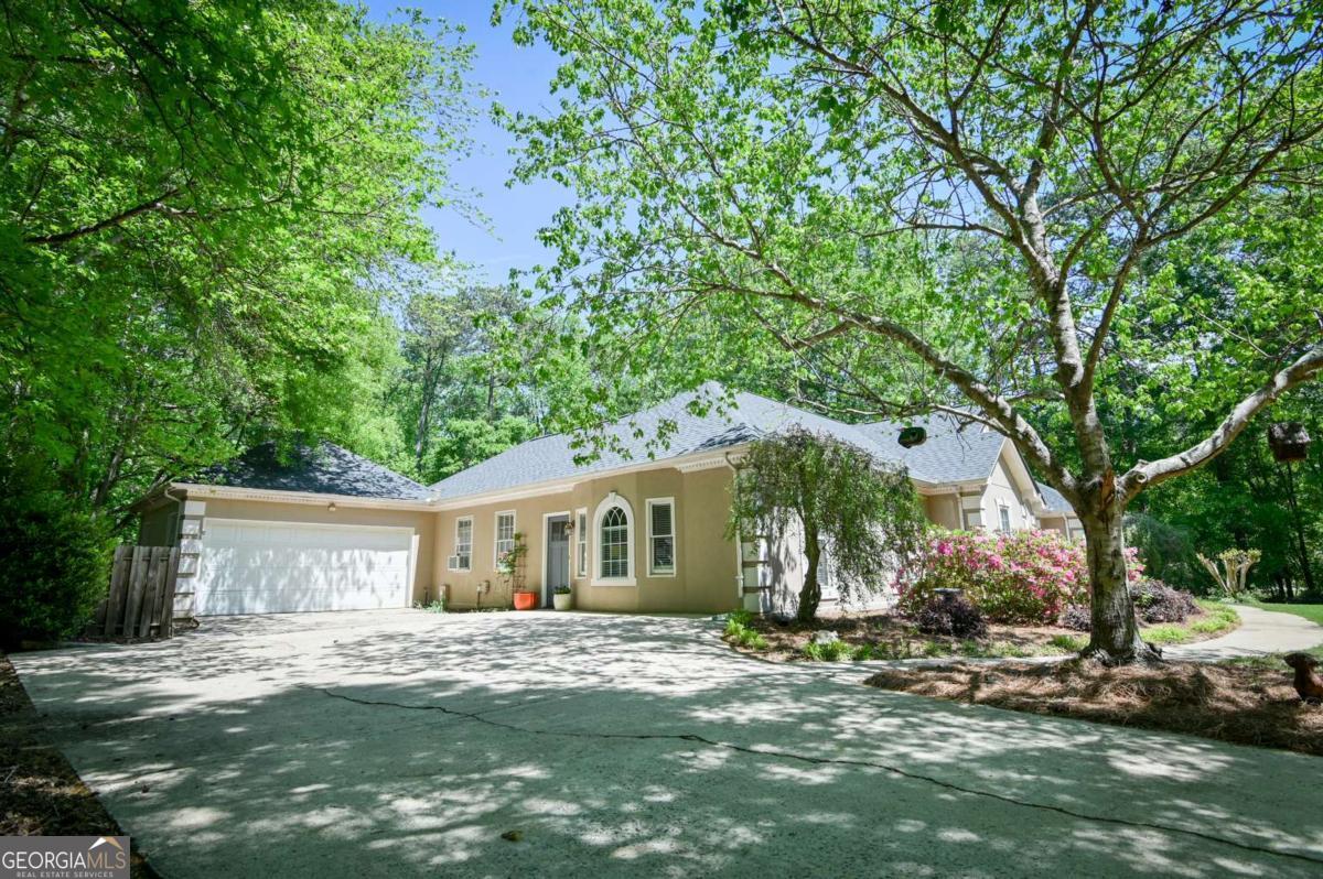 1020 Ferncreek Drive