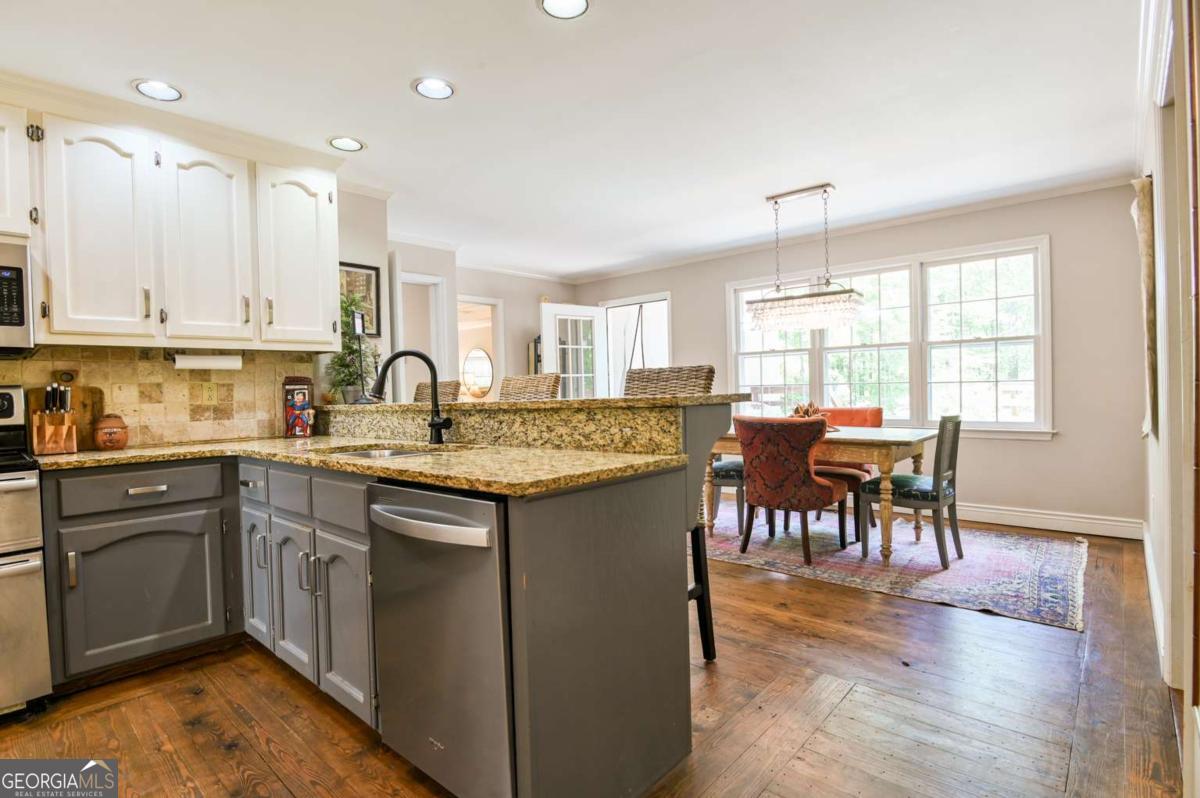 1020 Ferncreek Drive