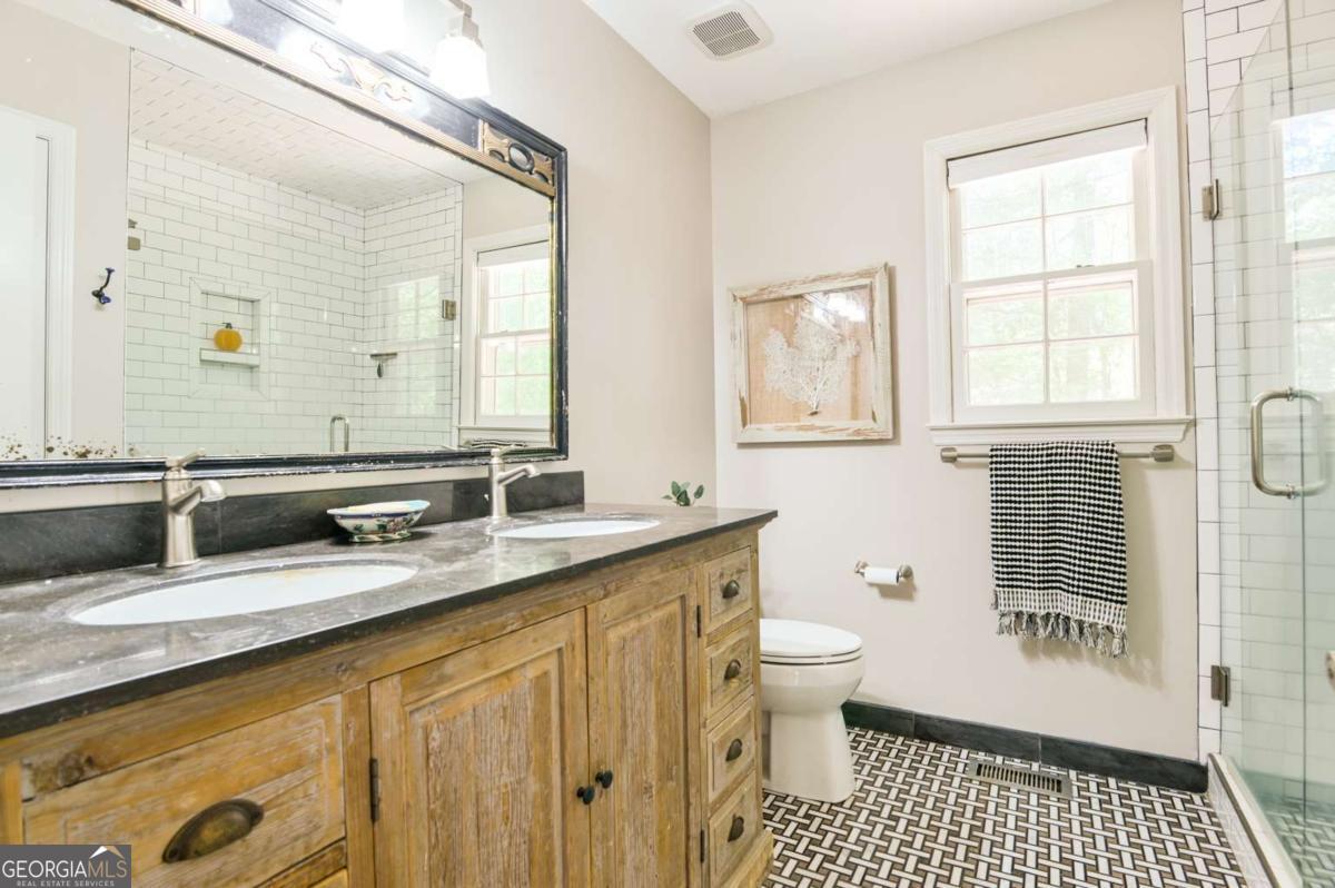 1020 Ferncreek Drive