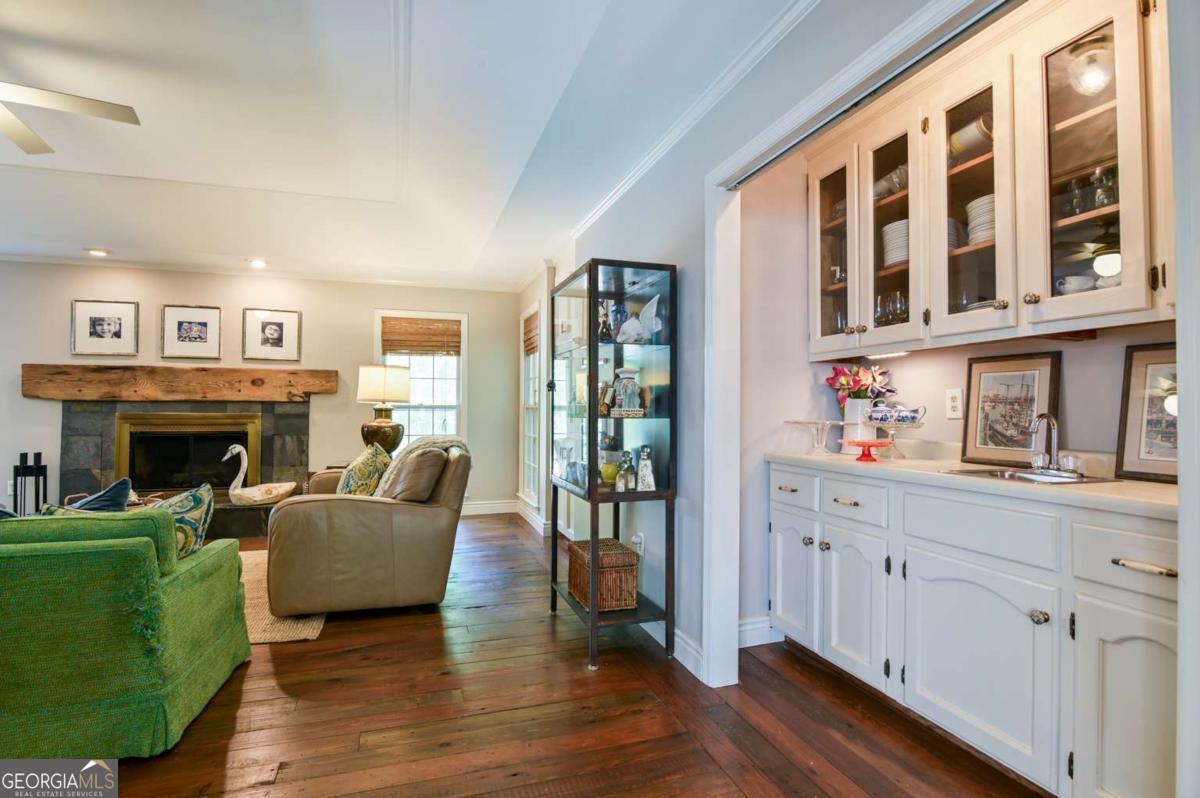 1020 Ferncreek Drive