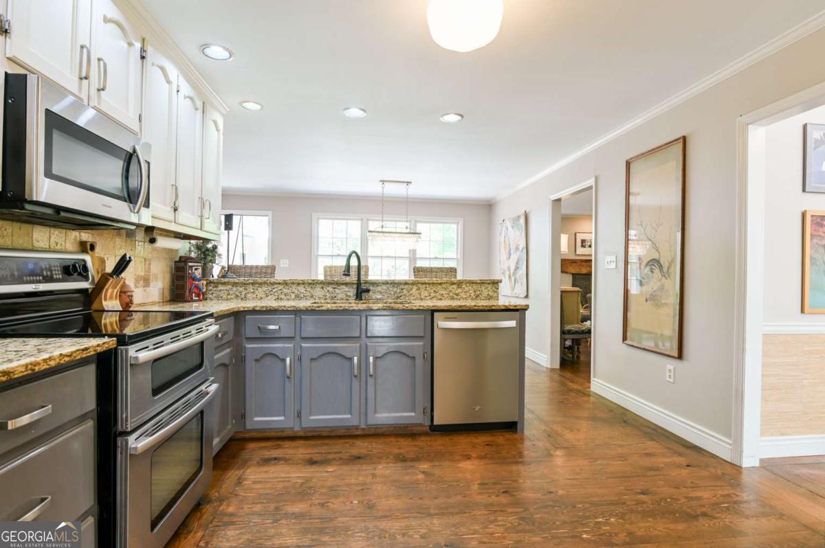 1020 Ferncreek Drive