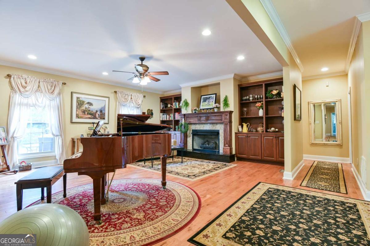 283 Creekside Drive