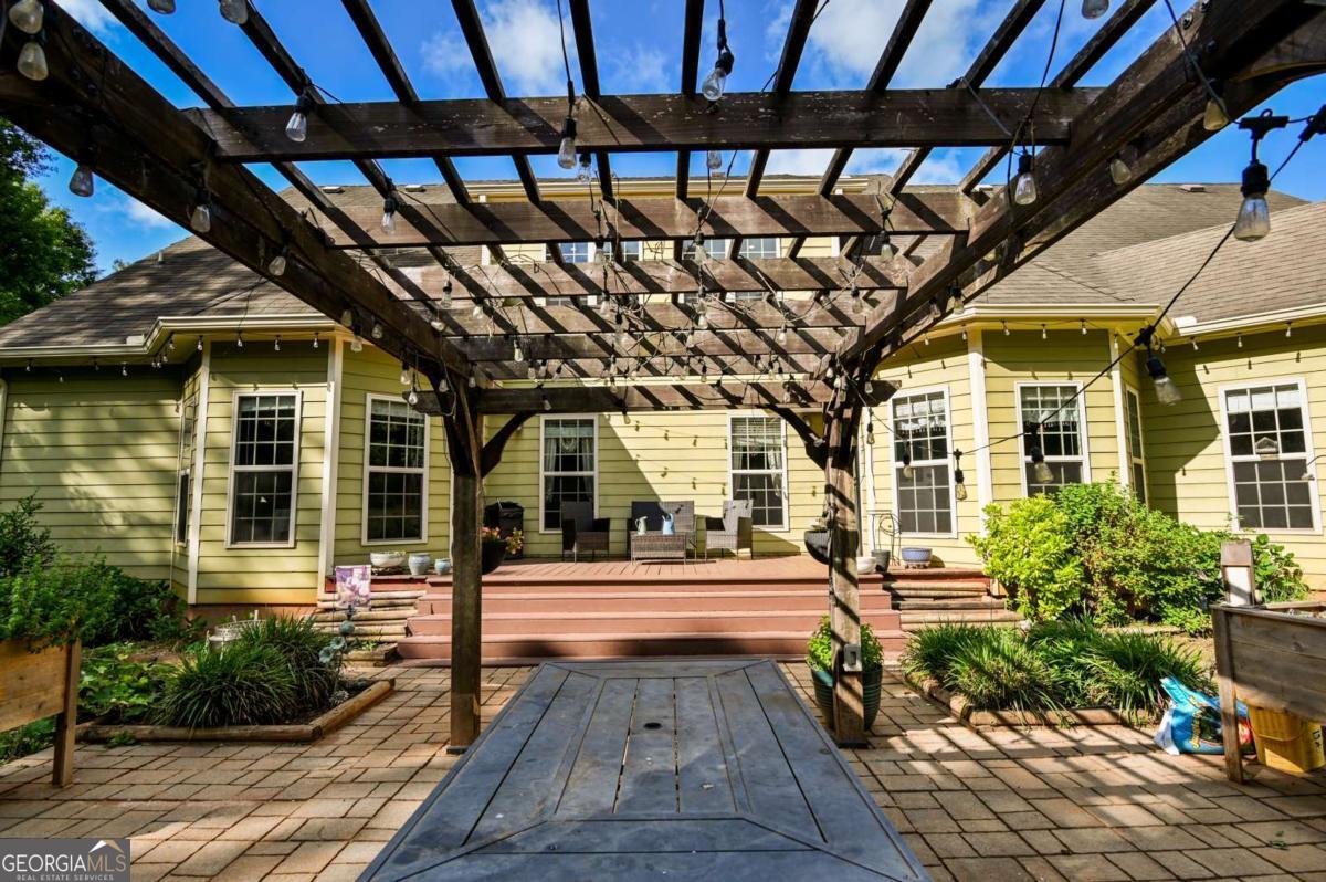 283 Creekside Drive