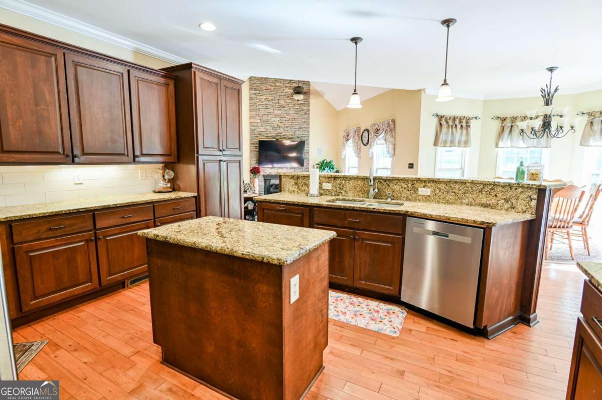 283 Creekside Drive