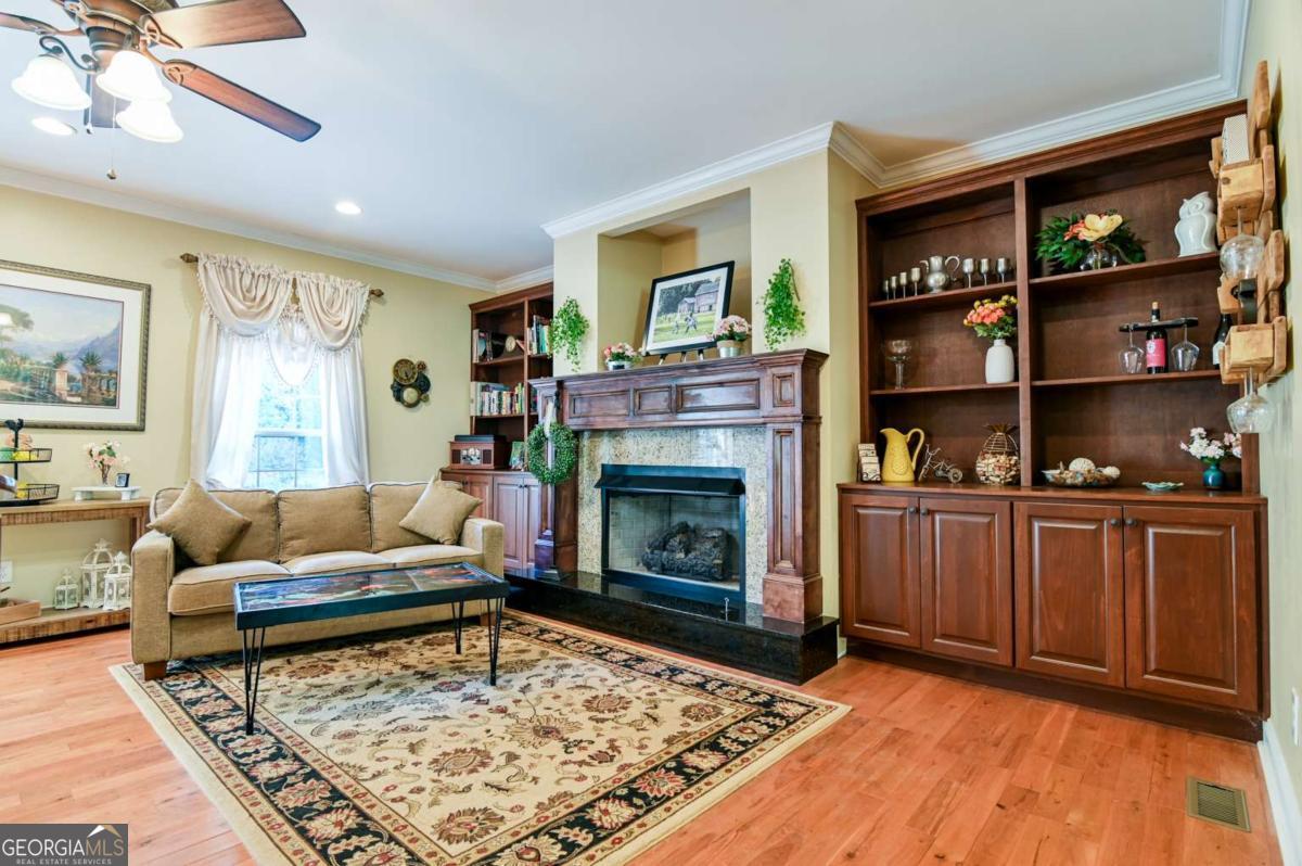 283 Creekside Drive