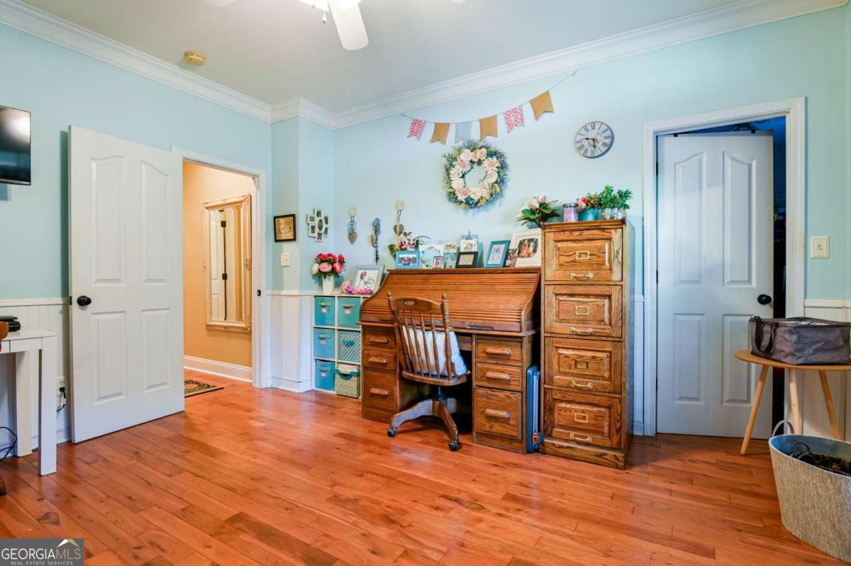 283 Creekside Drive