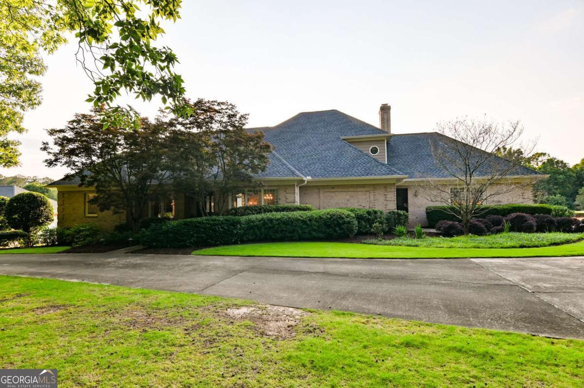 1010 Forrest Hills Point