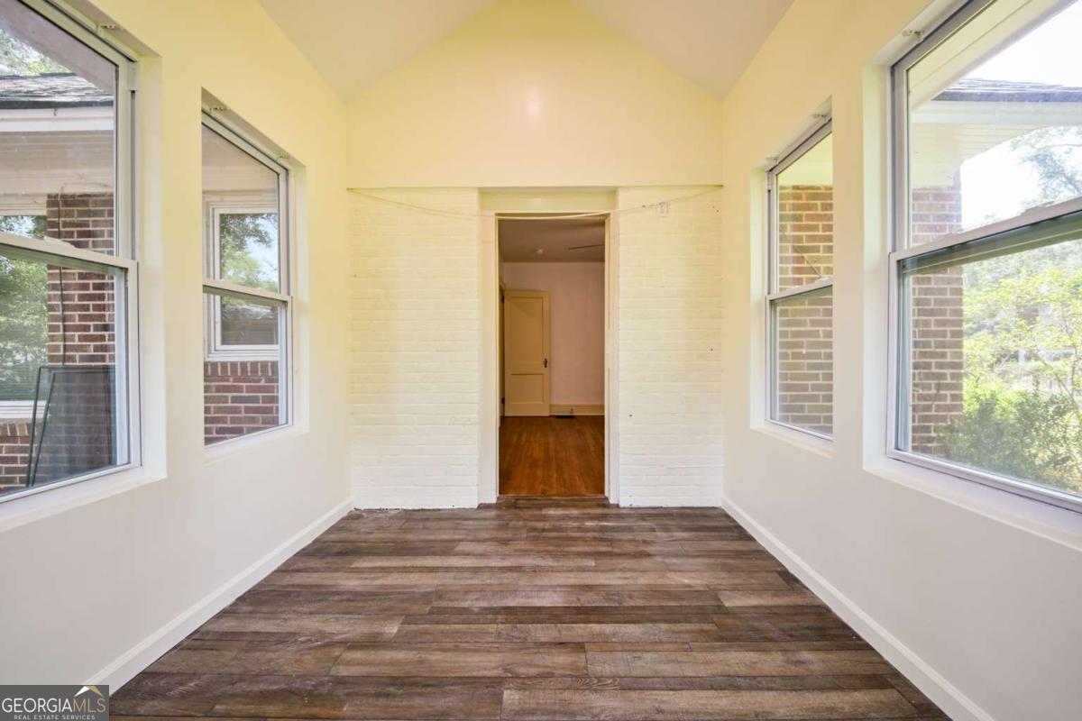 280 Holman Avenue